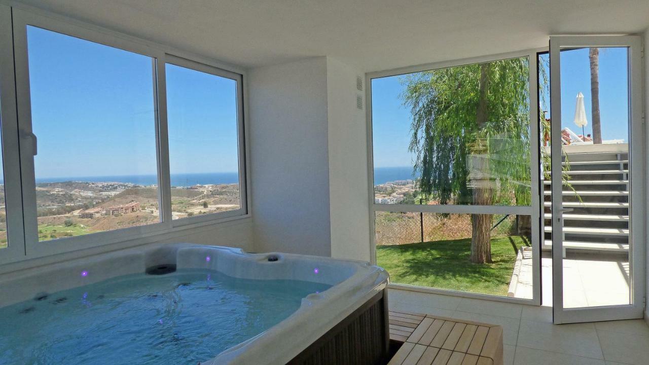 R11 Air Stefanino Apartment Ла Кала де Михас Екстериор снимка